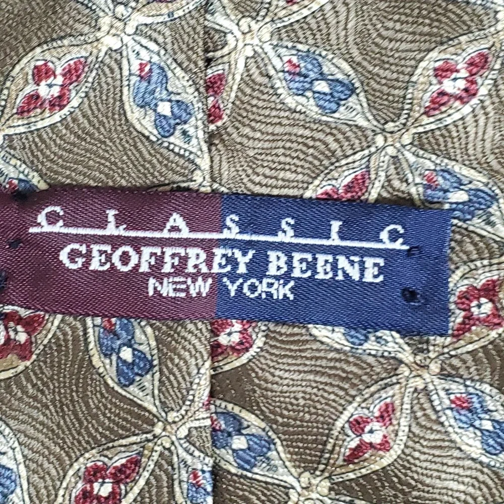 Geoffrey Beene Men's 100% Italian Silk Neck Tie Brown Red Blue 56